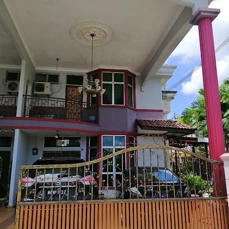 Hawwa Sara Muslim Homestay Malacca Exterior foto