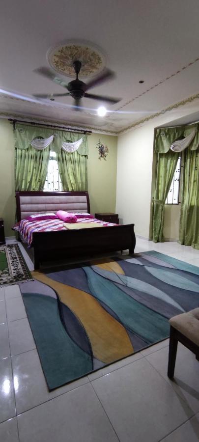 Hawwa Sara Muslim Homestay Malacca Exterior foto